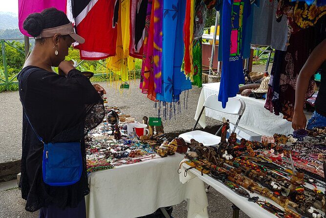 Avocat Waterfall Tour & Beach Stop Adventure - Guide quality is the difference-maker here
