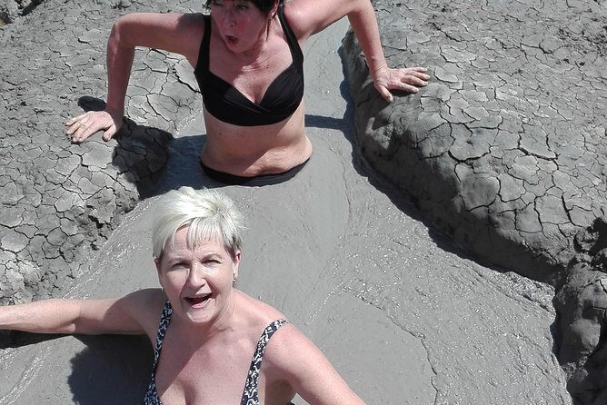 Mud Volcano Adventure - L’eau Michel: what the mud volcano feels like