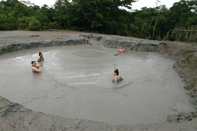 Mud Volcano Adventure - The coastal hike to L’eau Michel Beach (and the return part)