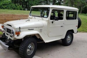 Paramin Jeep Tour in Trinidad - Maracas Beach: the winding drive, then beach time that’s yours