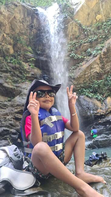 Trinidad: Avocat Waterfall and Maracas Bay Beach Tour - The Plunge Pool at the Base: Swimming Rules and Safety Mindset