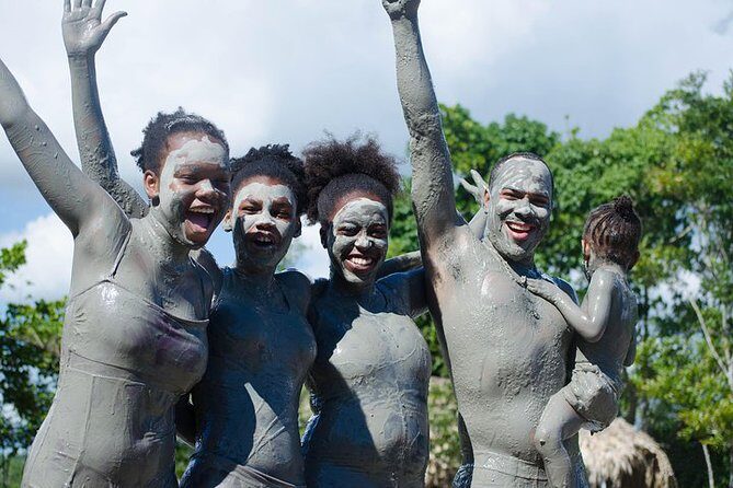 Trinidad Mud Volcano Hike and Food Experience - What to bring: simple gear that saves your day